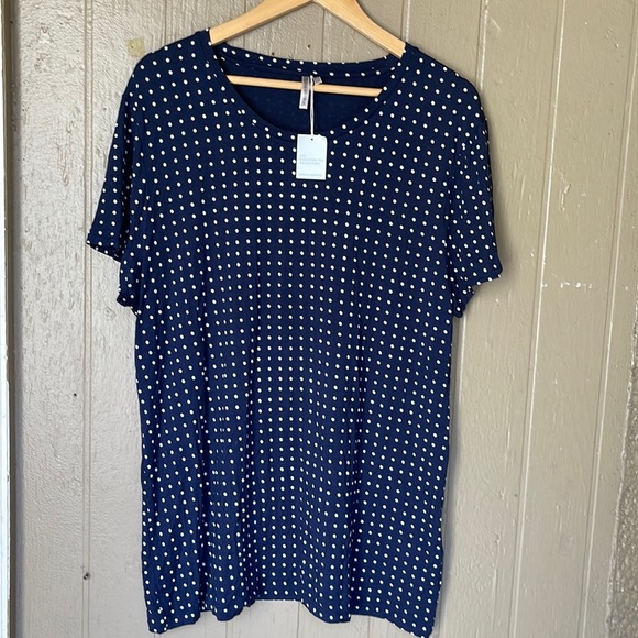Banana Republic Tops - Banana Republic polka dots tee